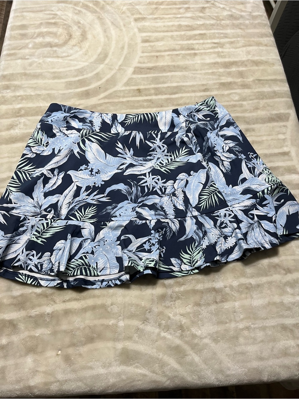 Tommy Bahama XL Floral Ruffle Hem Skort